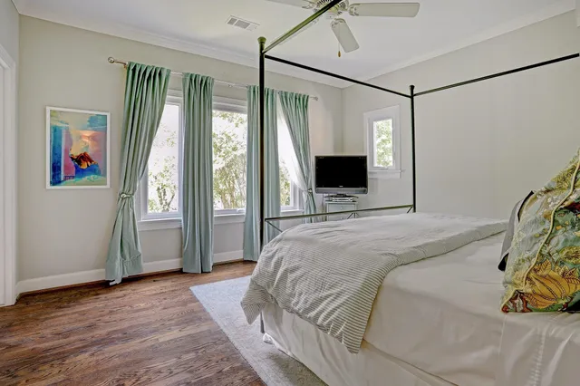 $9,500 | 3779 Robinhood Street, Houston, TX 77005