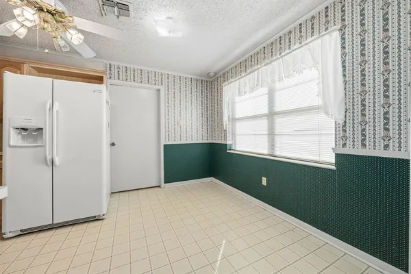 $219,500 | 502 South 8th Street, Valley Mills, TX 76689