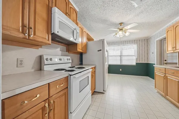 $219,500 | 502 South 8th Street, Valley Mills, TX 76689