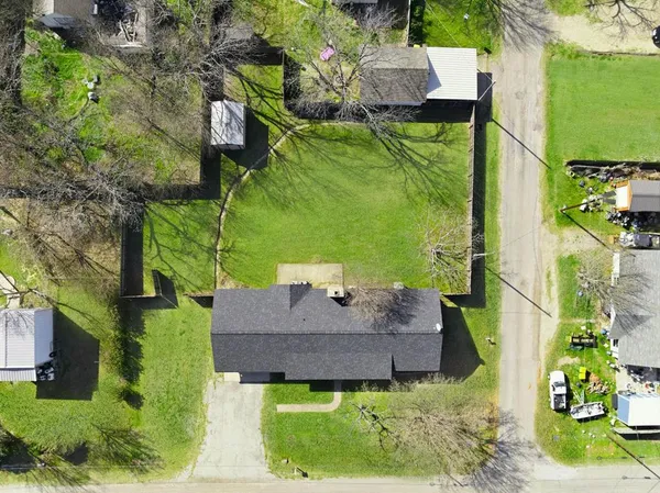 $219,500 | 502 South 8th Street, Valley Mills, TX 76689