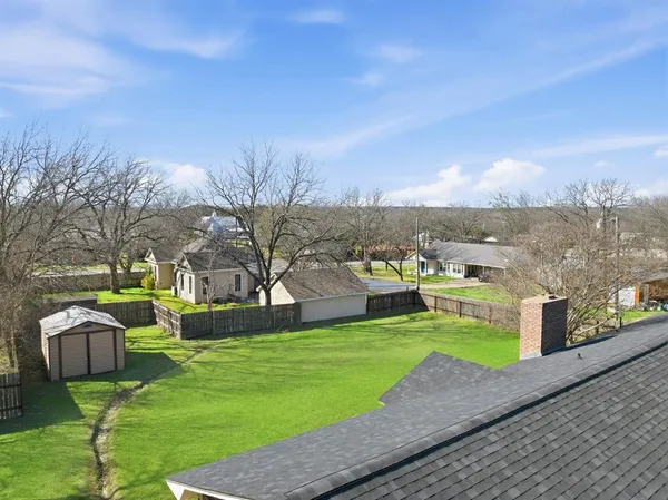 $219,500 | 502 South 8th Street, Valley Mills, TX 76689