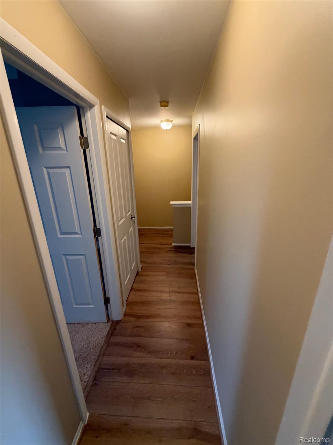 24525 Jamestowne Road Novi, MI 48375 - Photo 12 of 20 Wood-finish flooring throughout the hallway