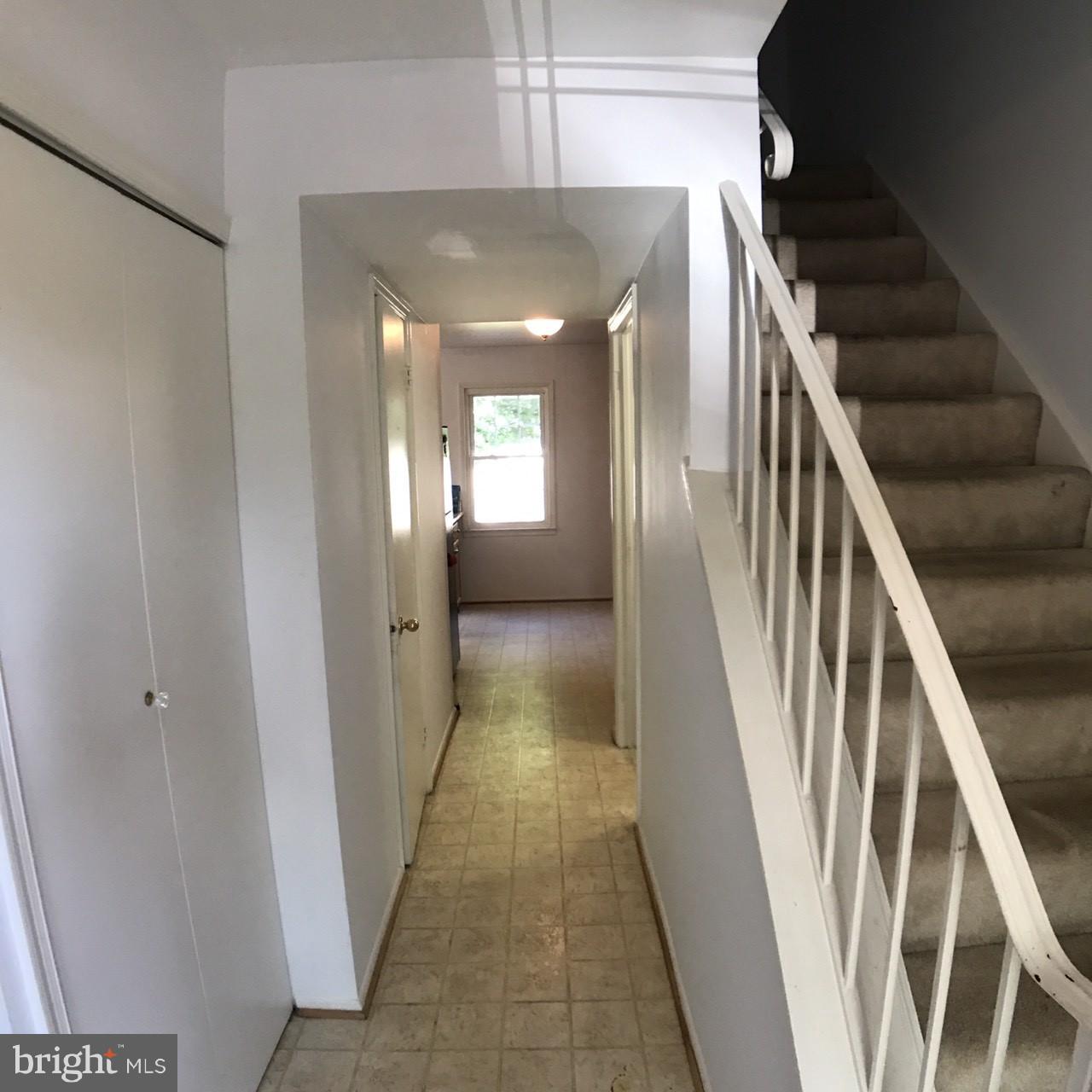 8300 Moline Place Springfield, VA 22153 - Photo 4 of 15 Interior (General)