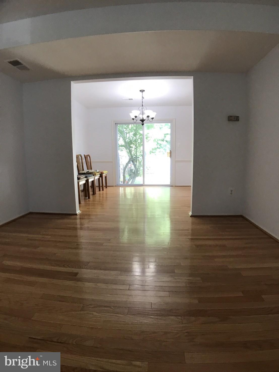 8300 Moline Place Springfield, VA 22153 - Photo 6 of 15 Interior (General)