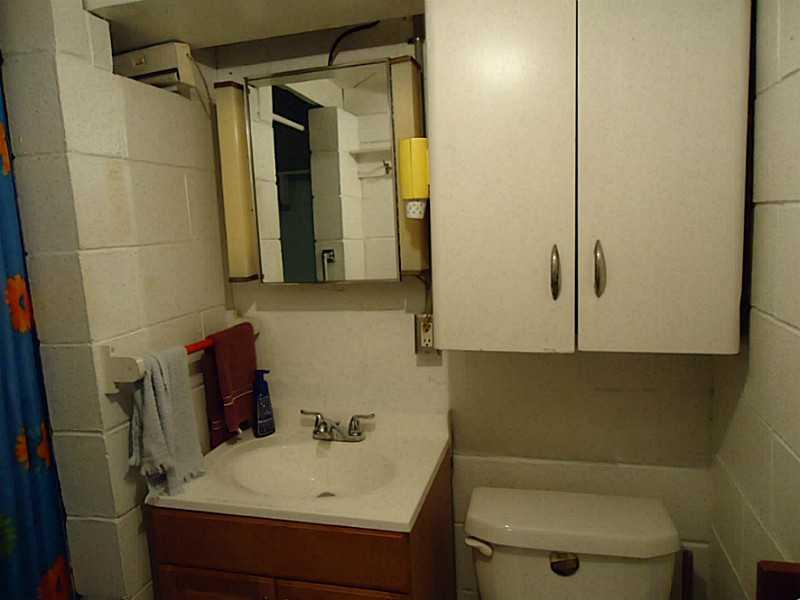 3128 Ridge Avenue Aliquippa, PA 15001 - Photo 18 of 24 Full Bath. Nice full bathroom in basement.