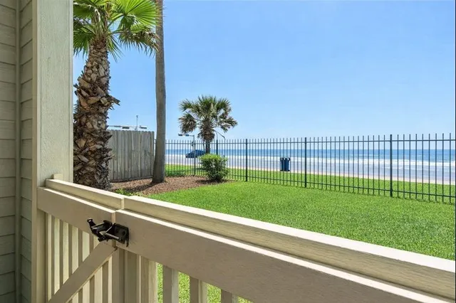 $399,000 | 7000 Seawall Boulevard, Unit 211, Galveston, TX 77551