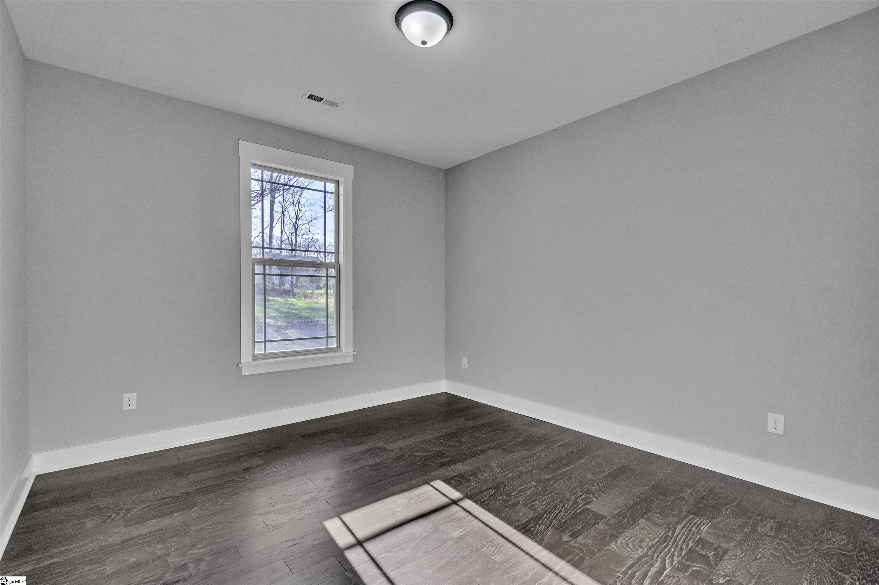 612 Mountain View Road Williamston, SC 29697 - Photo 14 of 25 Gallery Image 14