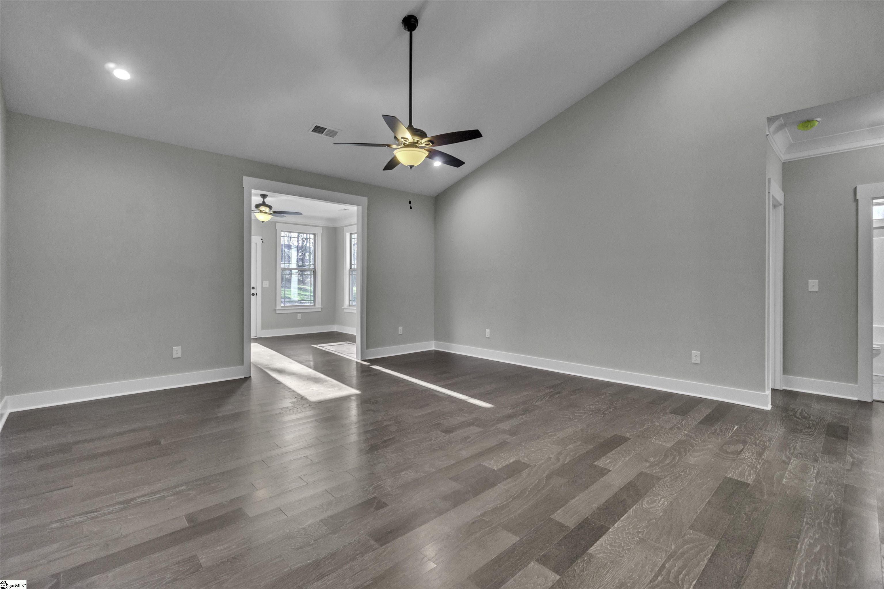 612 Mountain View Road Williamston, SC 29697 - Photo 3 of 25 Gallery Image 3
