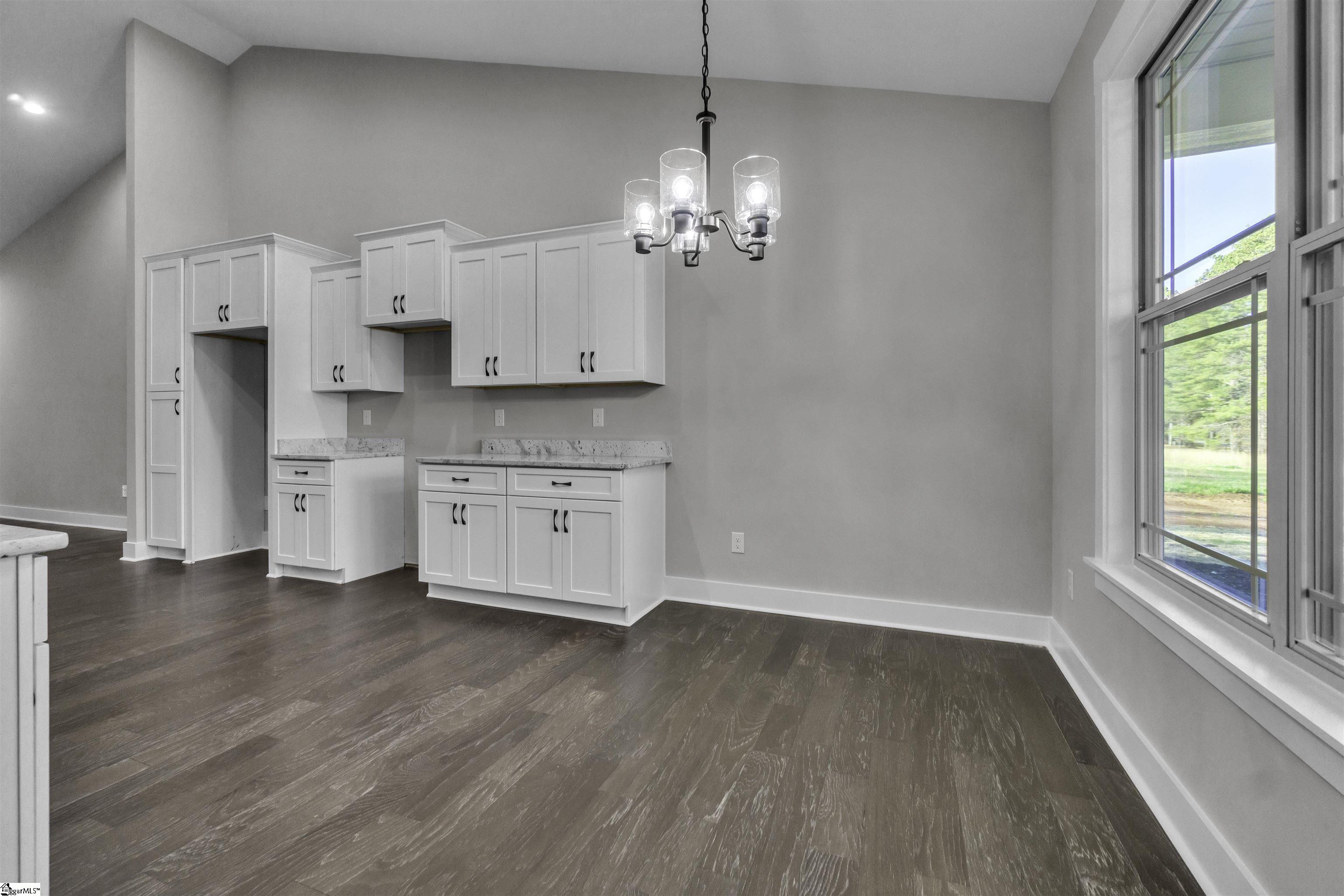 612 Mountain View Road Williamston, SC 29697 - Photo 7 of 25 Gallery Image 7