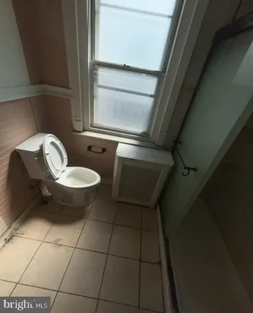 a view of a room with an empty space