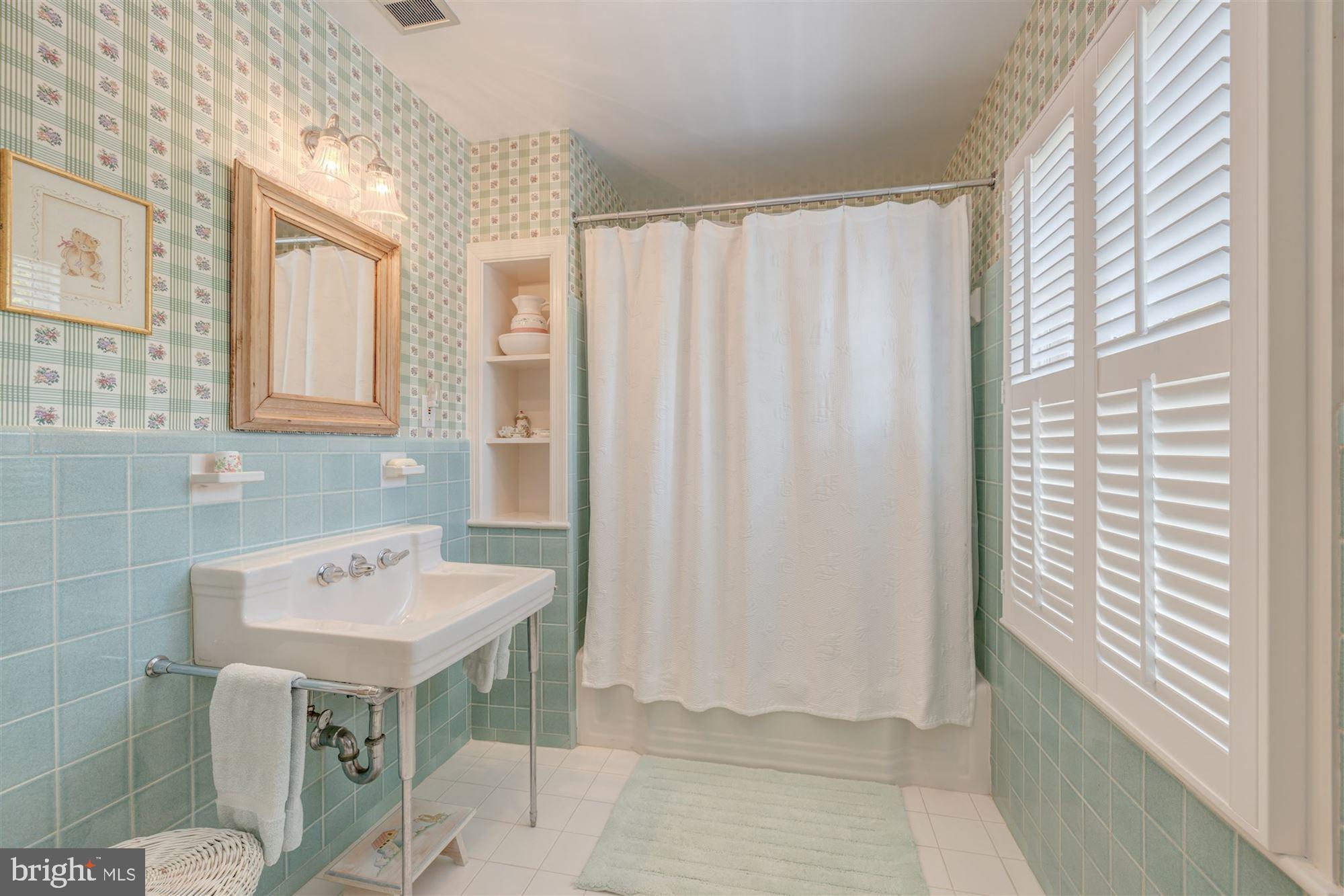 3720 Cardiff Road Chevy Chase, MD 20815 - Photo 20 of 58