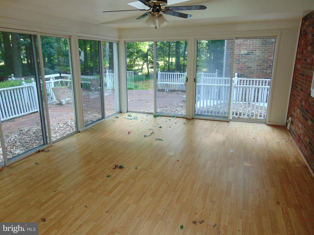 9321 Warfield Road Gaithersburg, MD 20882 - Photo 8 of 18 Sunroom