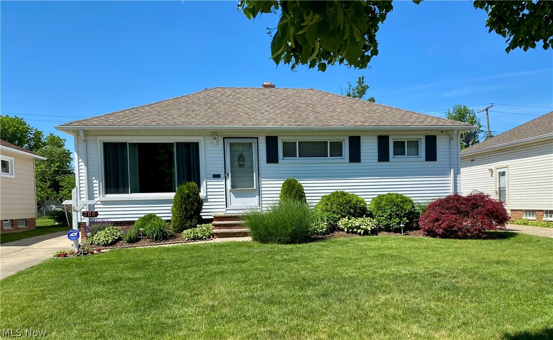 708 Sterling Road Wickliffe, OH 44092 - Photo 1 of 34 Gallery Image 1