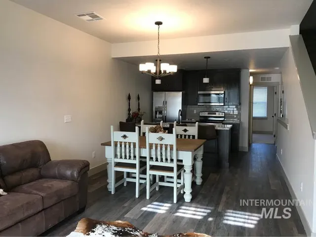 $2,400 | 106 Broken Pine Lane, McCall, ID 83638