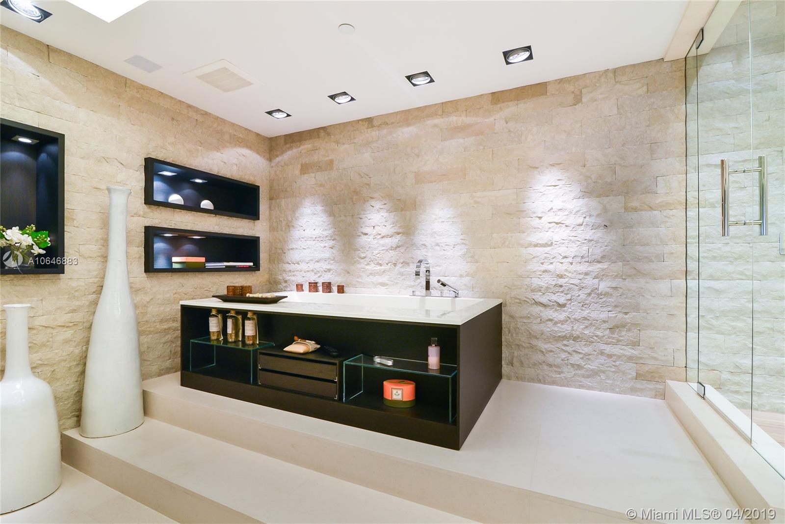 21200 Point Place Aventura, FL 33180 - Photo 20 of 35