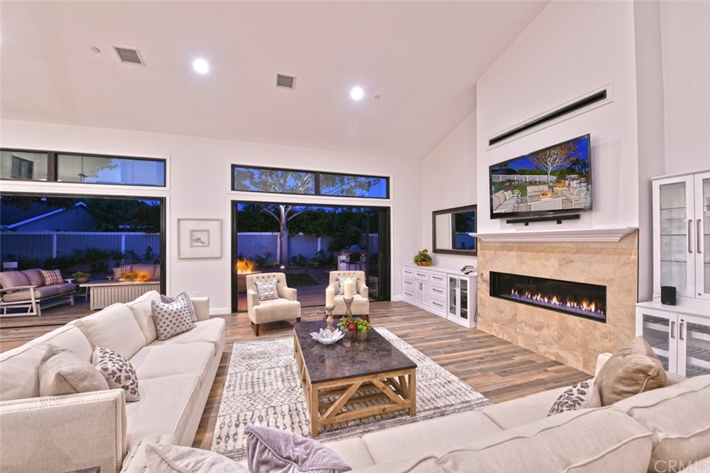 1827 Mariners Drive Newport Beach, CA 92660 - Photo 4 of 69