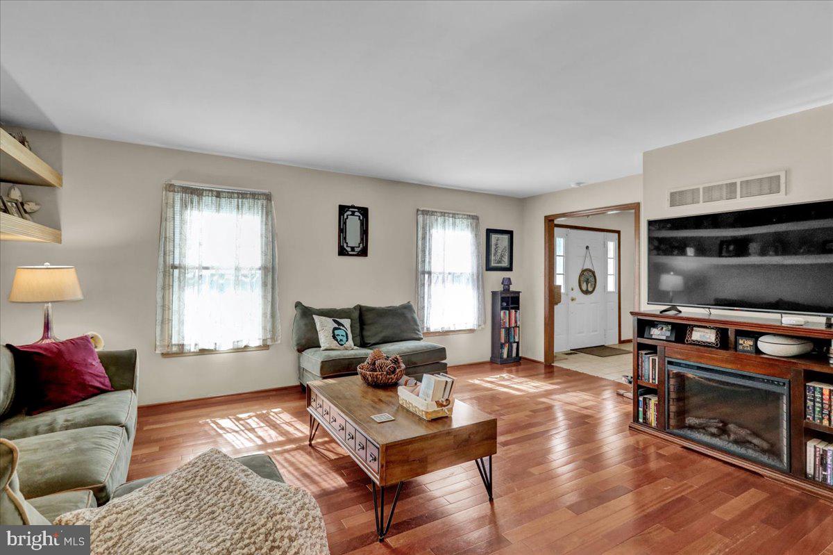 19 Alpine Drive Mohnton, PA 19540 - Photo 8 of 64 Gallery Image 8