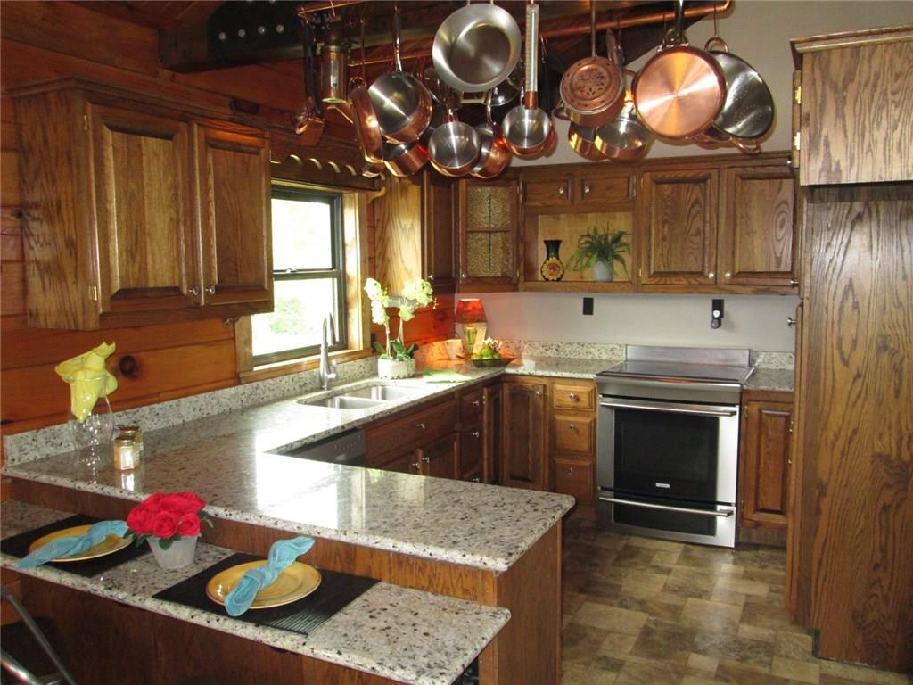 294 Iron Bridge Road Kittanning, PA 16201 - Photo 10 of 24 Amazing kitchen with granite counter tops!