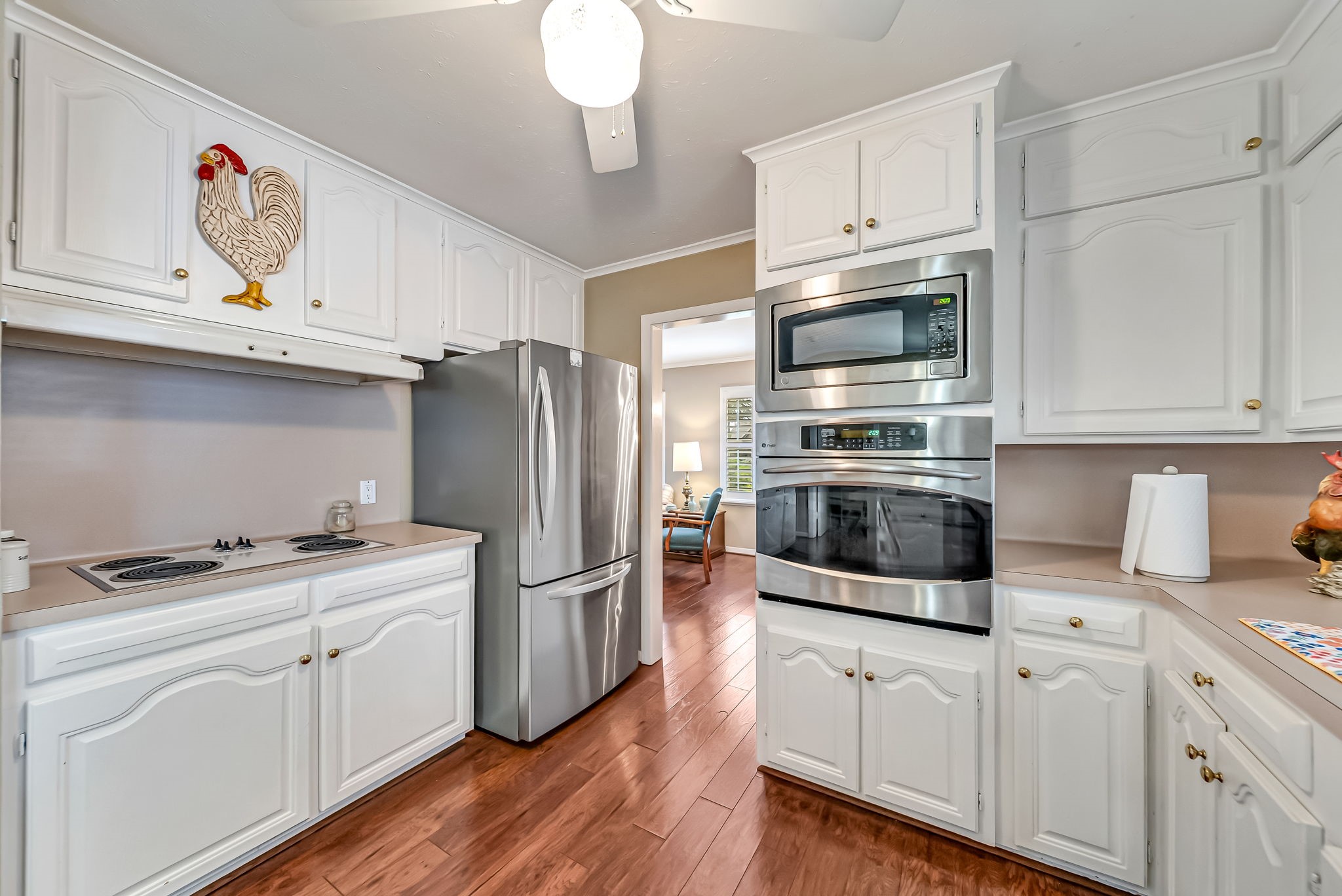 1330 Foxwood Road Houston, TX 77008 - Photo 16 of 30