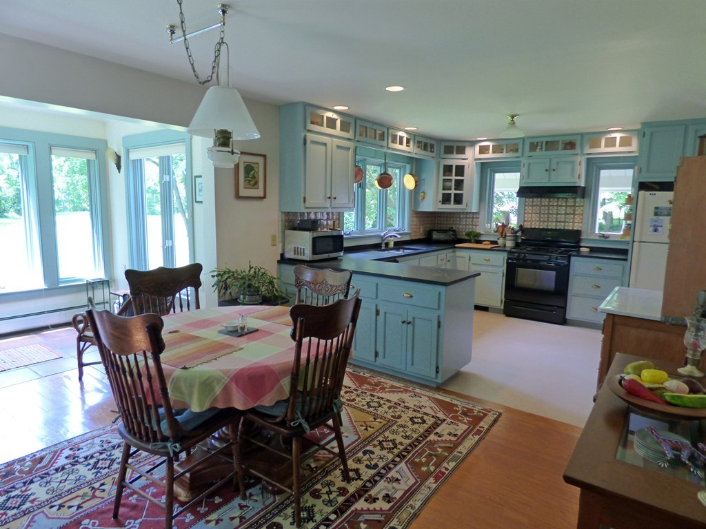 542 River Road Deerfield, MA 01342 - Photo 12 of 30 Gallery Image 12