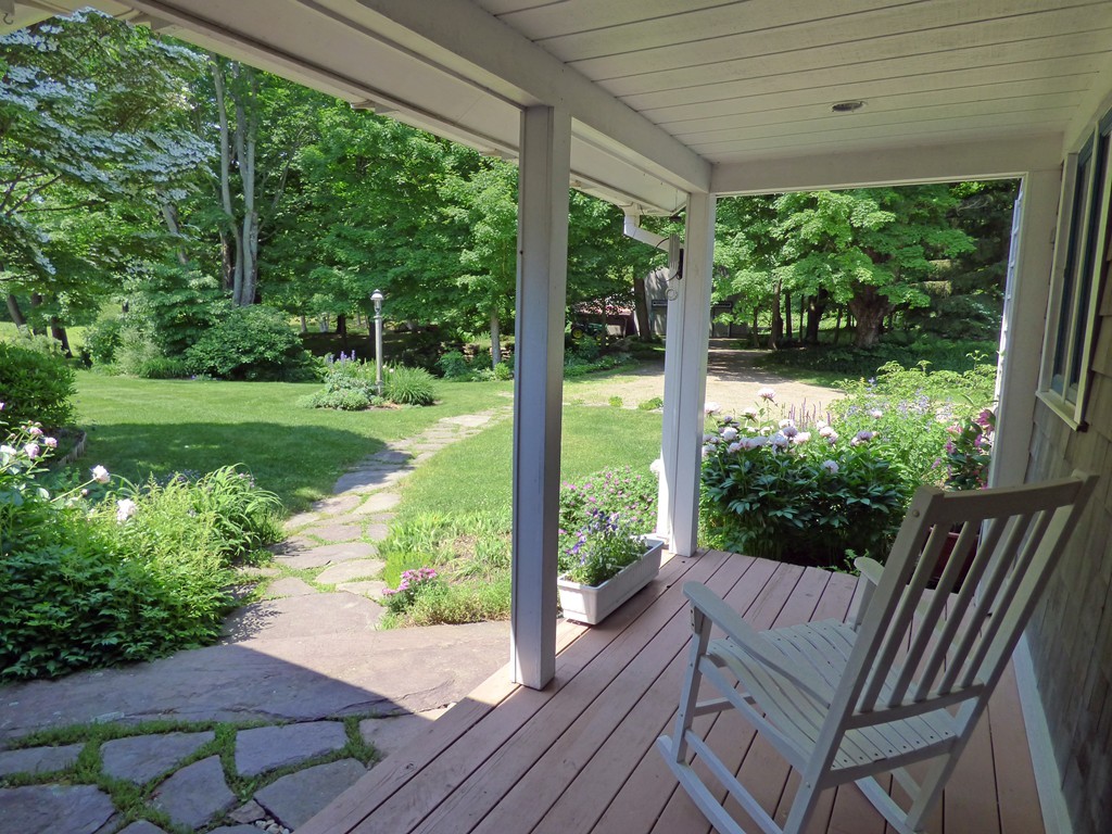 542 River Road Deerfield, MA 01342 - Photo 9 of 30 Gallery Image 9