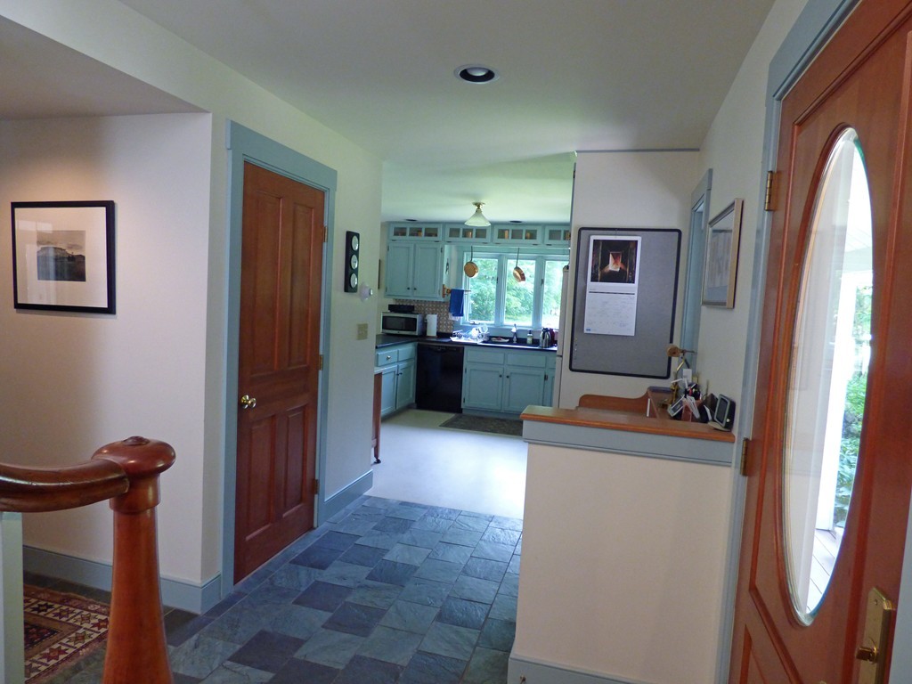 542 River Road Deerfield, MA 01342 - Photo 10 of 30 Gallery Image 10