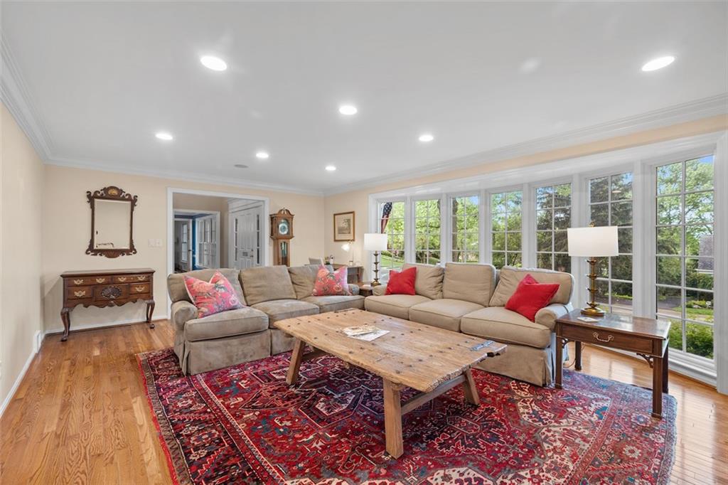 1014 Osage Road Pittsburgh, PA 15243 - Photo 6 of 49 a living room with furniture and a rug
