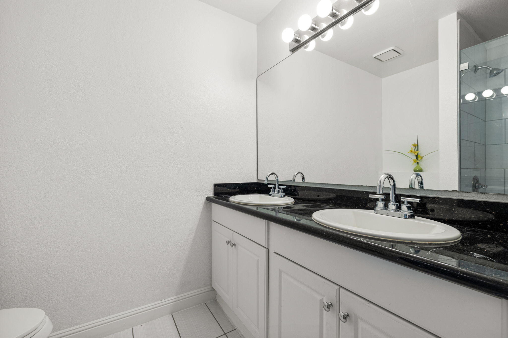 68090 Concepcion Road Cathedral City, CA 92234 - Photo 31 of 52 Bathroom 2 (Master)