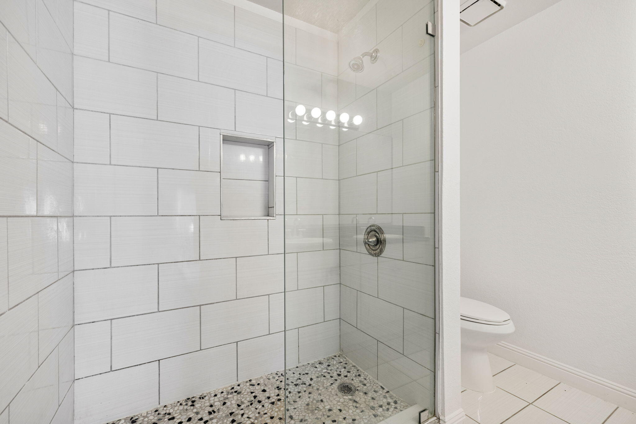 68090 Concepcion Road Cathedral City, CA 92234 - Photo 32 of 52 Bathroom 2 (Master)