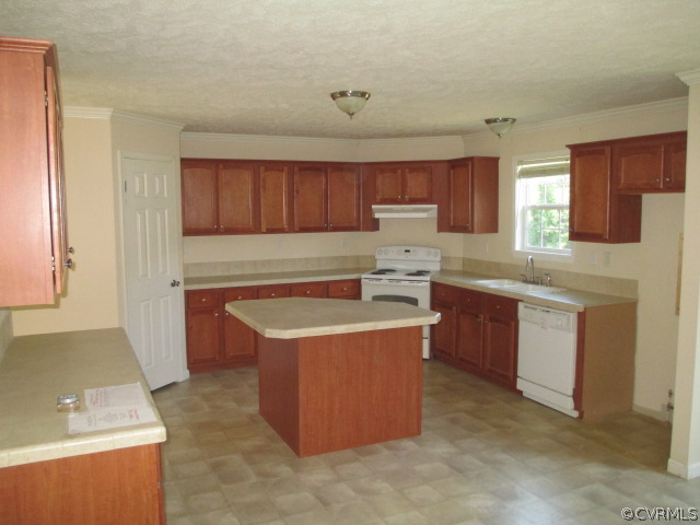 7835 Dutton Road Gloucester, VA 23061 - Photo 3 of 10 Gallery Image 3