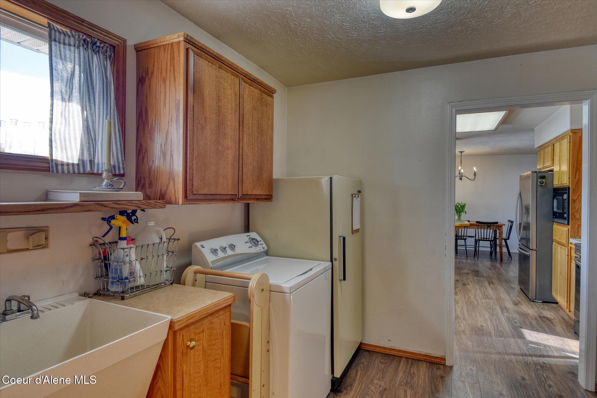 654 Maple Place Hayden, ID 83835 - Photo 18 of 36 17 Laundry 2