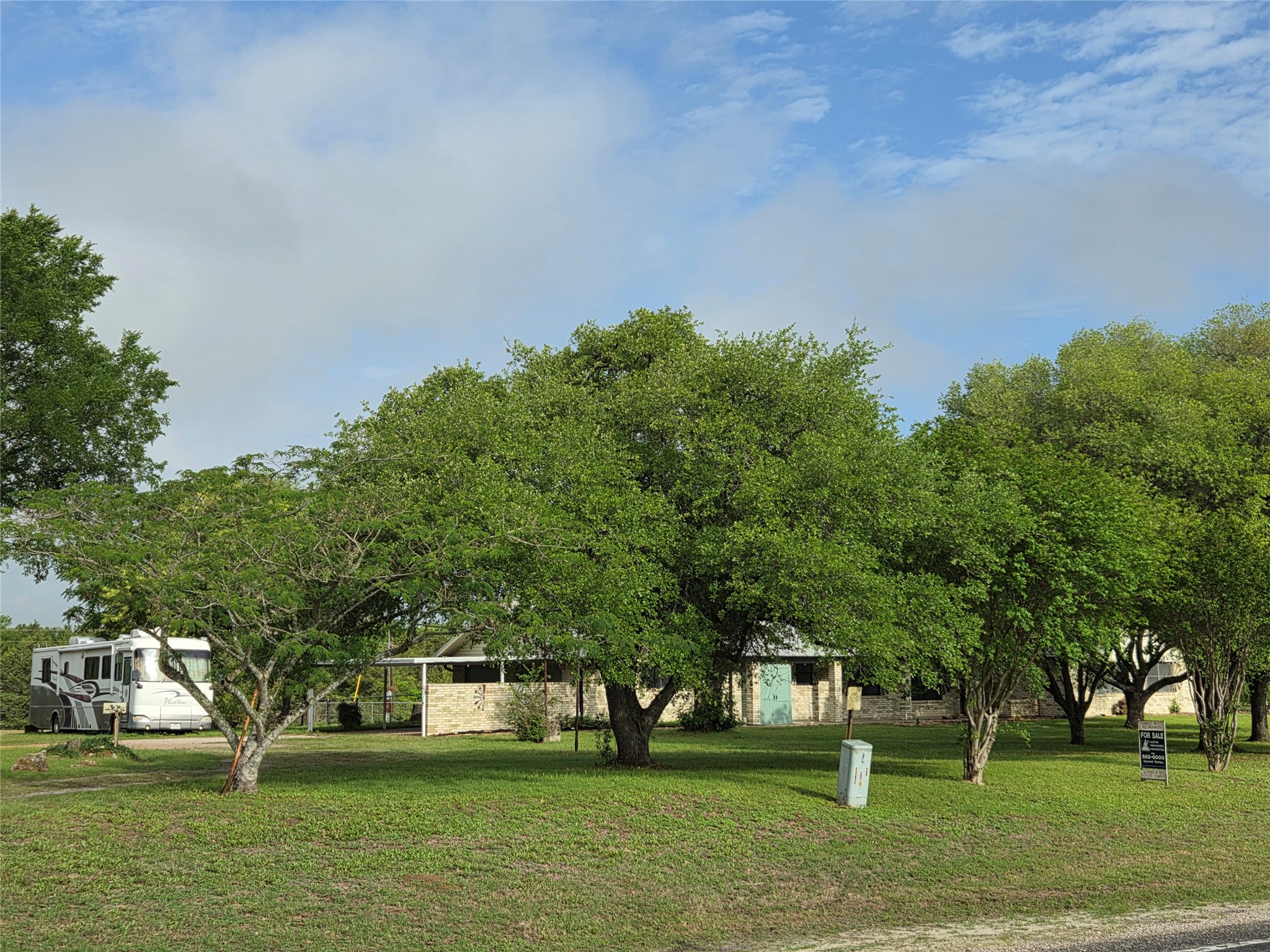5953 Fm 141 Dime Box, TX 77853 - Photo 18 of 20 a garden view with a fountain