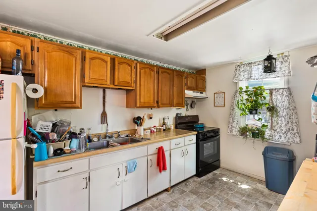 $180,000 | 330 Julian Street, Williamstown, PA 17098