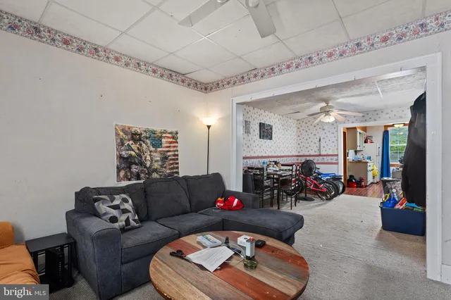 $180,000 | 330 Julian Street, Williamstown, PA 17098