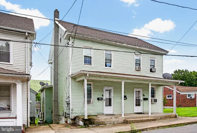$180,000 | 330 Julian Street, Williamstown, PA 17098