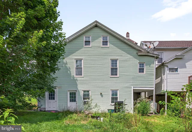 $180,000 | 330 Julian Street, Williamstown, PA 17098