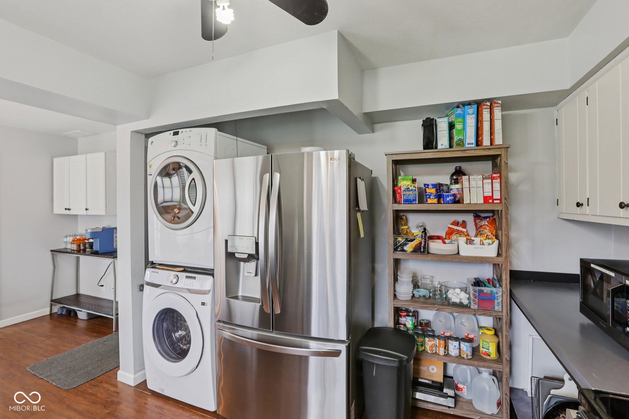 8445 Carthay Circle Fishers, IN 46038 - Photo 14 of 31