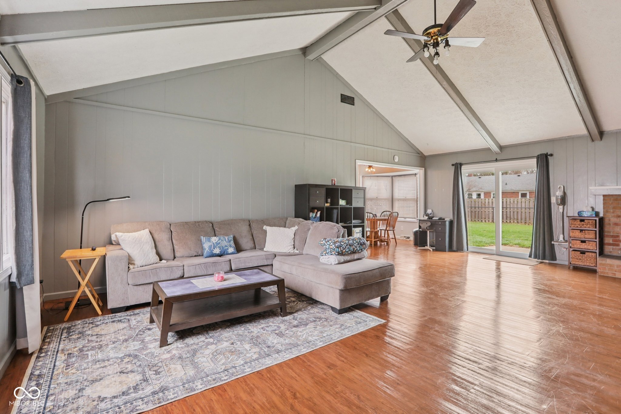 8445 Carthay Circle Fishers, IN 46038 - Photo 6 of 31