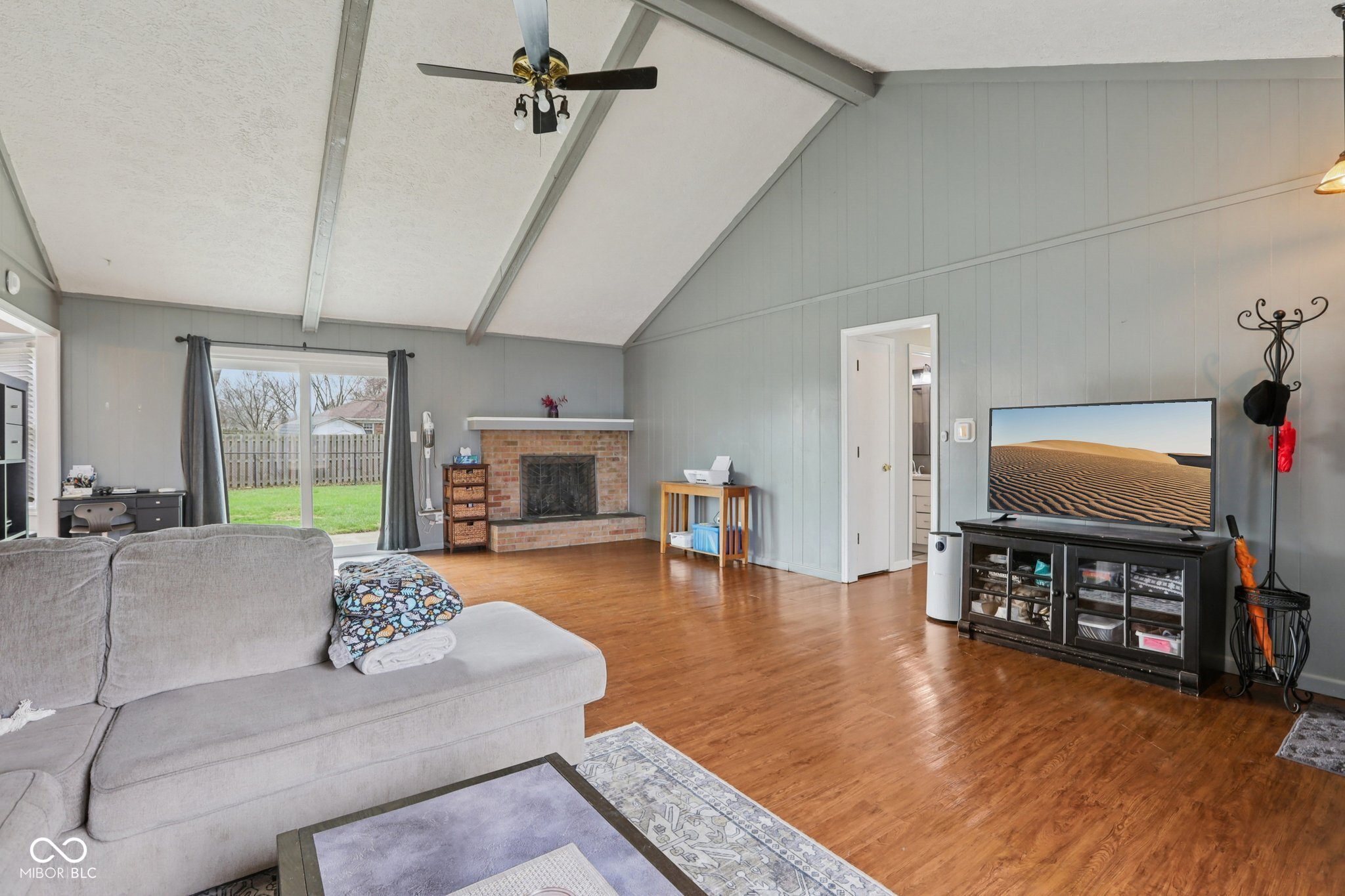 8445 Carthay Circle Fishers, IN 46038 - Photo 7 of 31