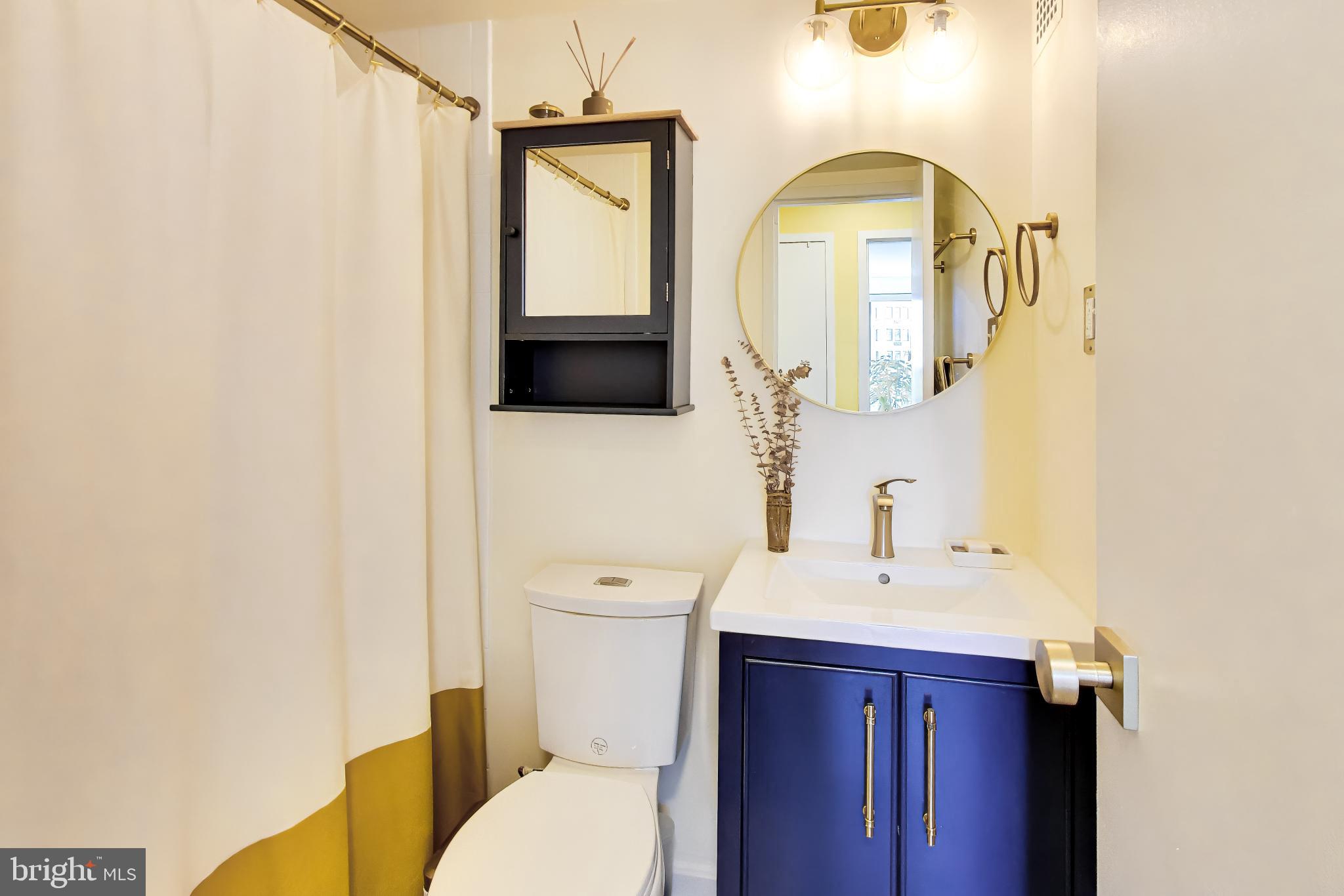 2501 Calvert Street Northwest, Unit 711 Washington, DC 20008 - Photo 12 of 33