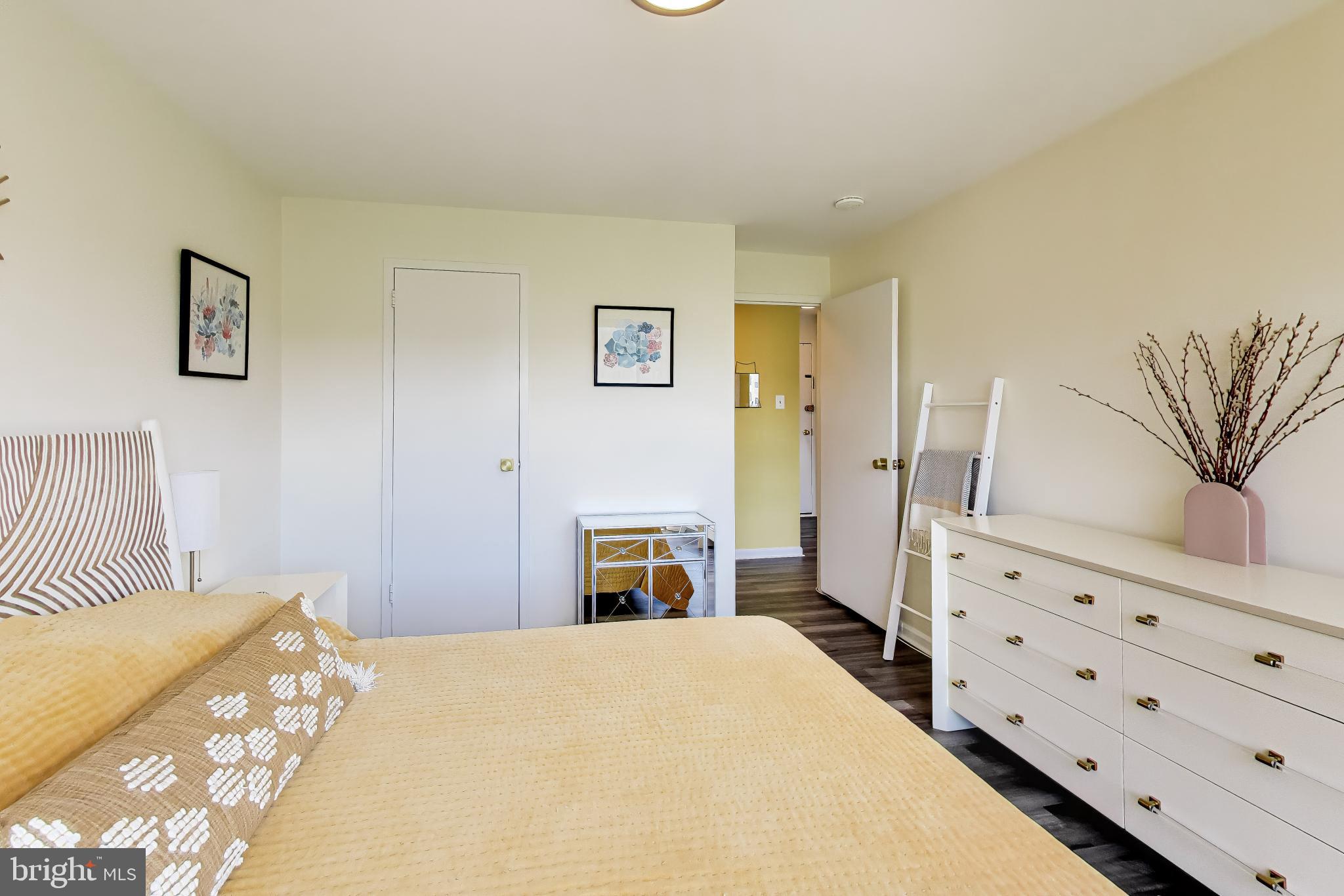 2501 Calvert Street Northwest, Unit 711 Washington, DC 20008 - Photo 15 of 33