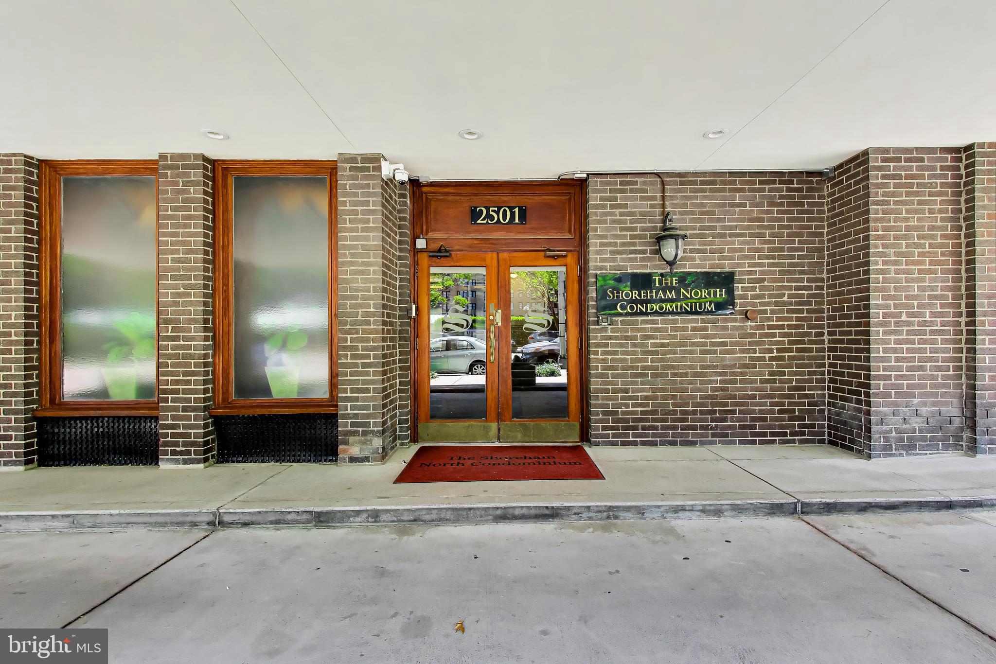 2501 Calvert Street Northwest, Unit 711 Washington, DC 20008 - Photo 18 of 33