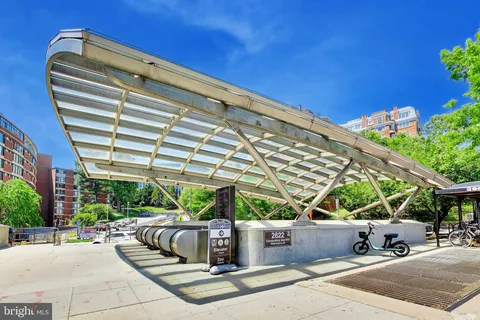 $369,000 | 2501 Calvert Street Northwest, Unit 711, Washington, DC 20008