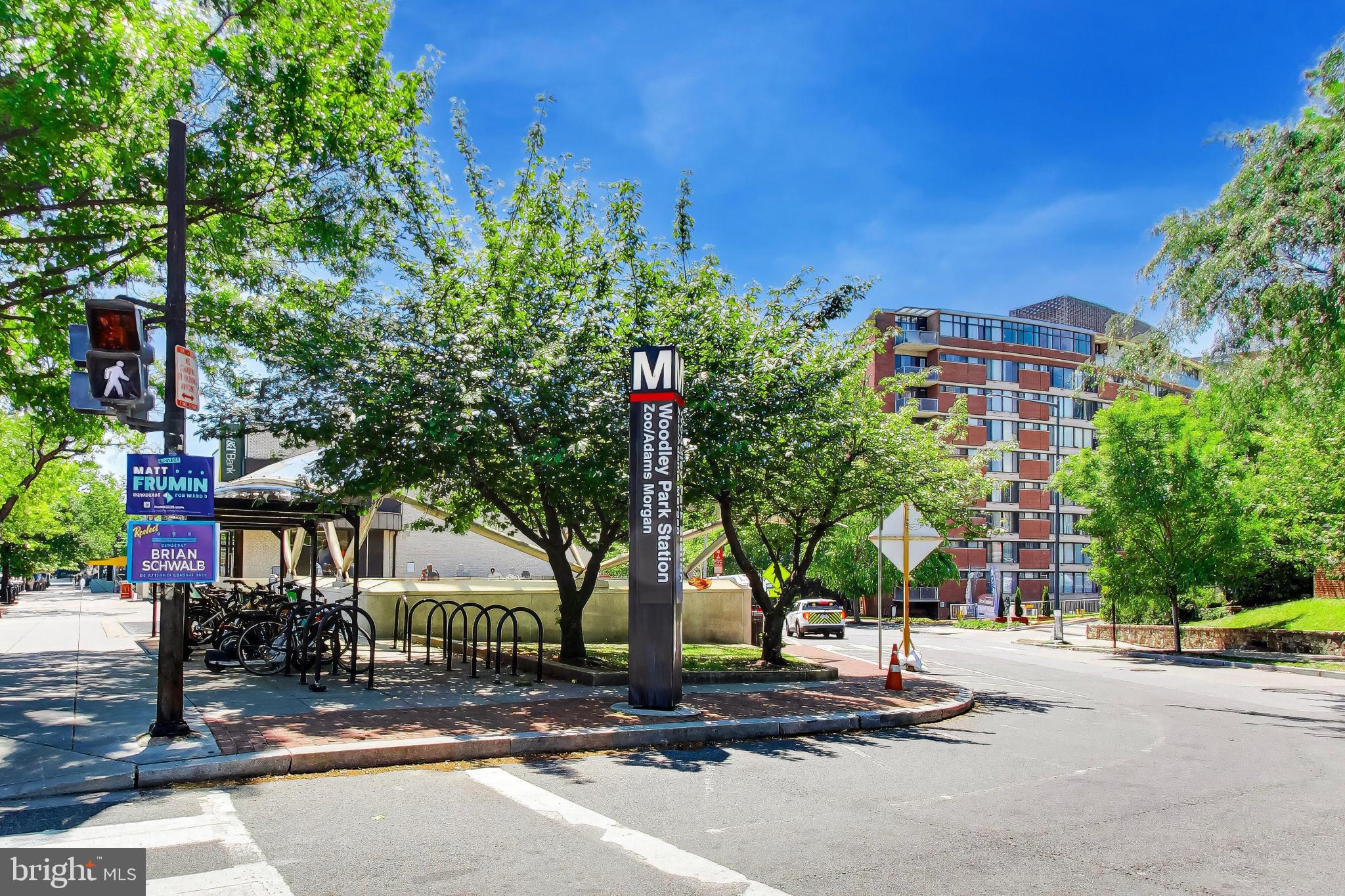 2501 Calvert Street Northwest, Unit 711 Washington, DC 20008 - Photo 27 of 33