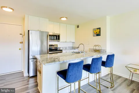 $369,000 | 2501 Calvert Street Northwest, Unit 711, Washington, DC 20008