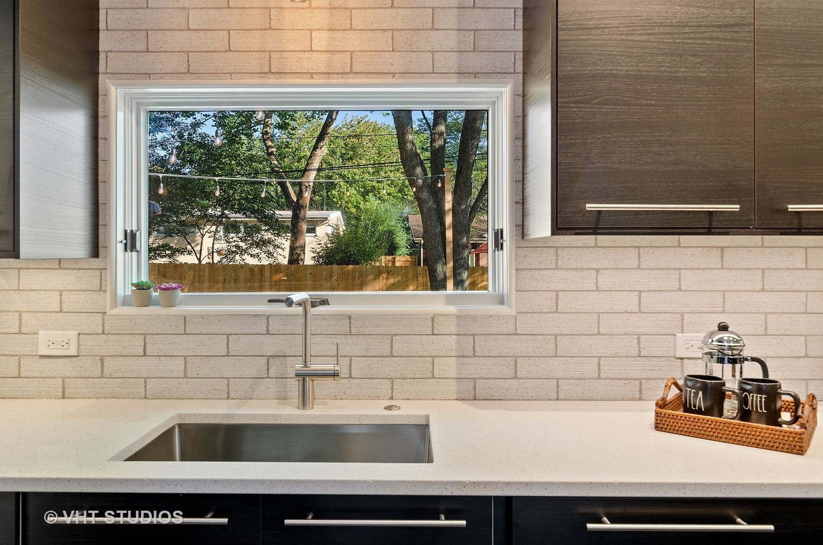 228 Voltz Road Northbrook, IL 60062 - Photo 12 of 24