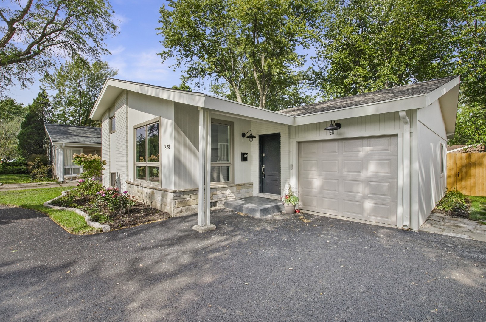 228 Voltz Road Northbrook, IL 60062 - Photo 22 of 24