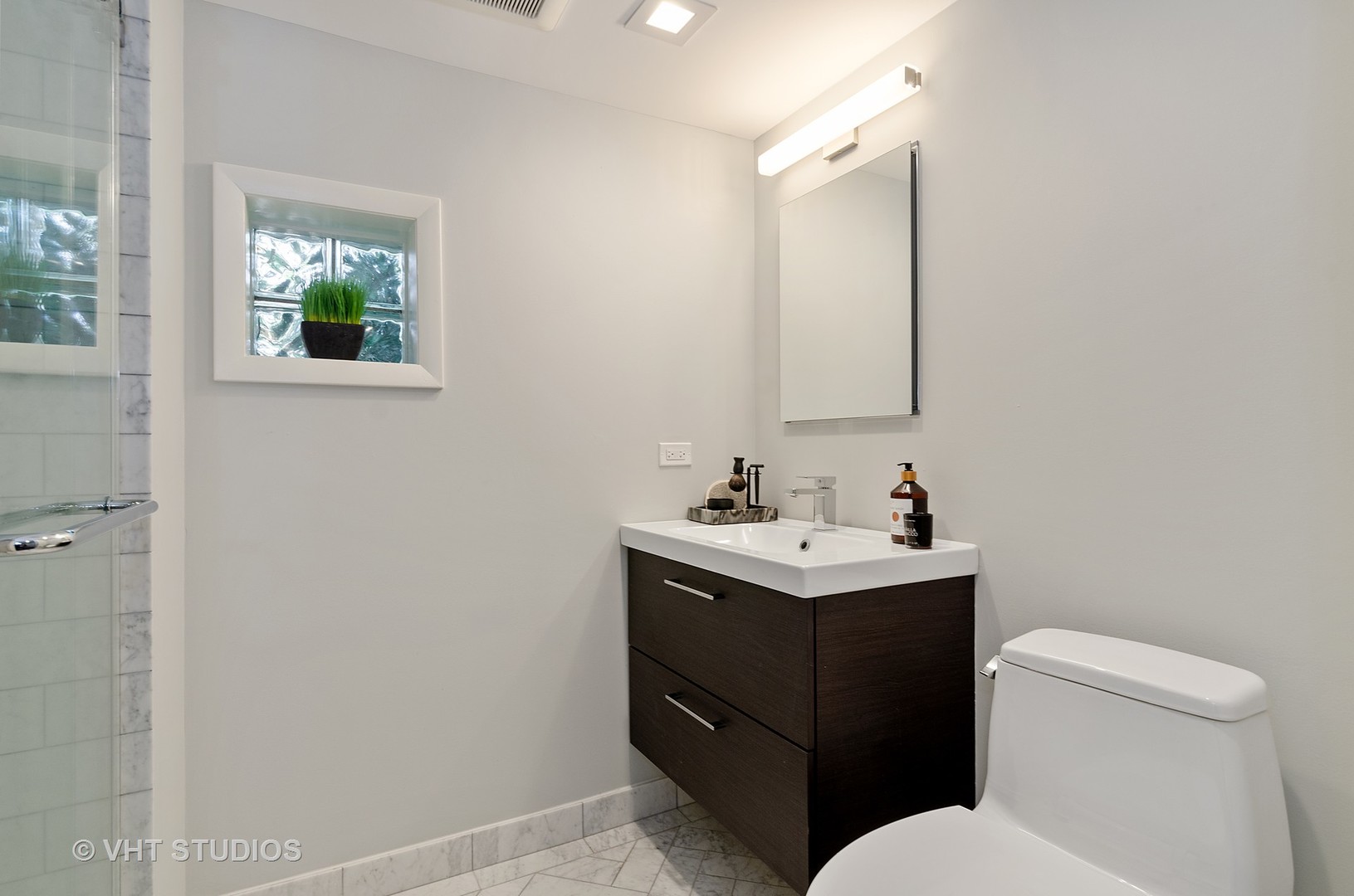 228 Voltz Road Northbrook, IL 60062 - Photo 5 of 24