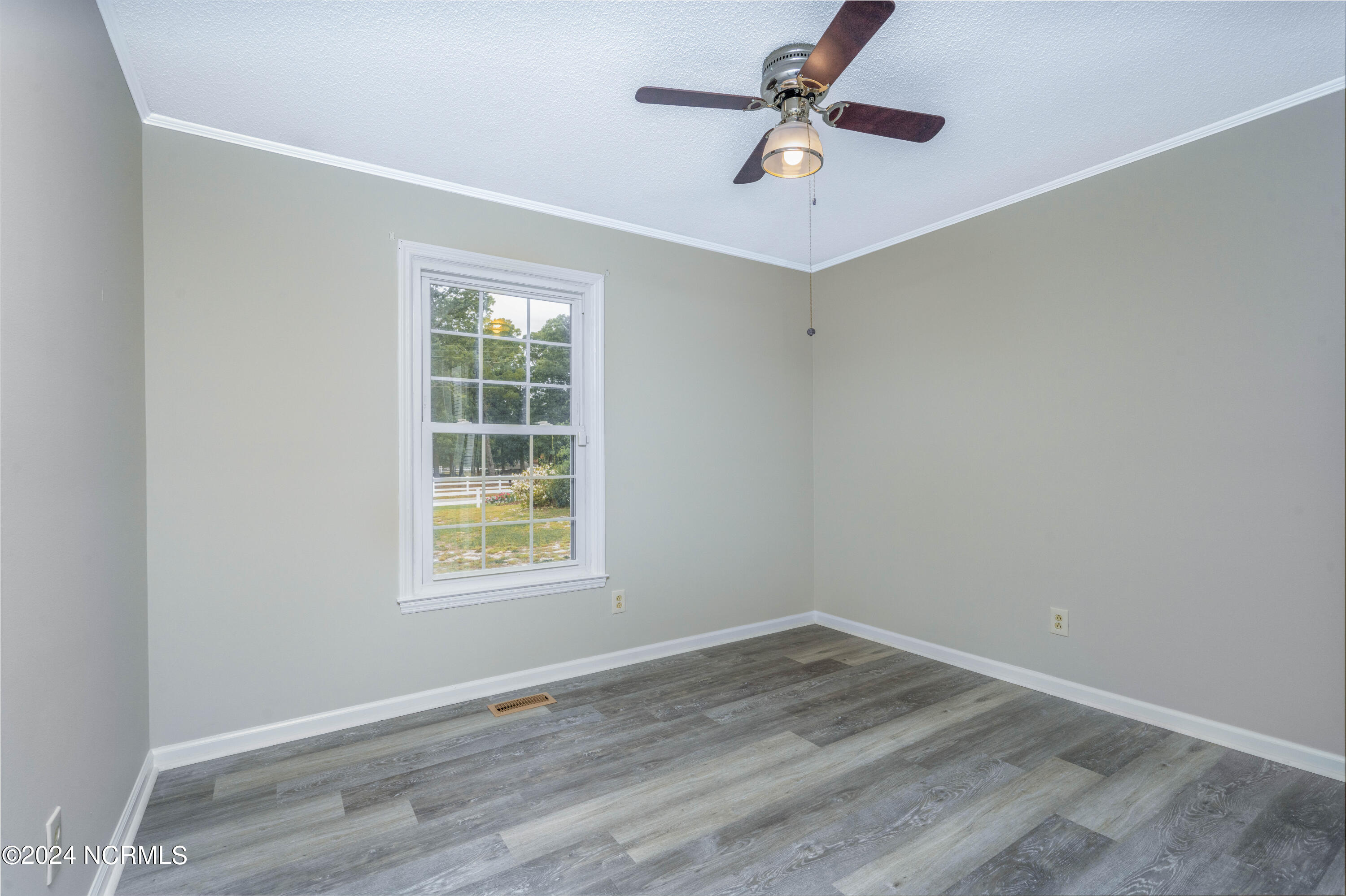 148 Bannermans Mill Road Richlands, NC 28574 - Photo 17 of 39 148 Bannermans Mill rd (1 of 39)