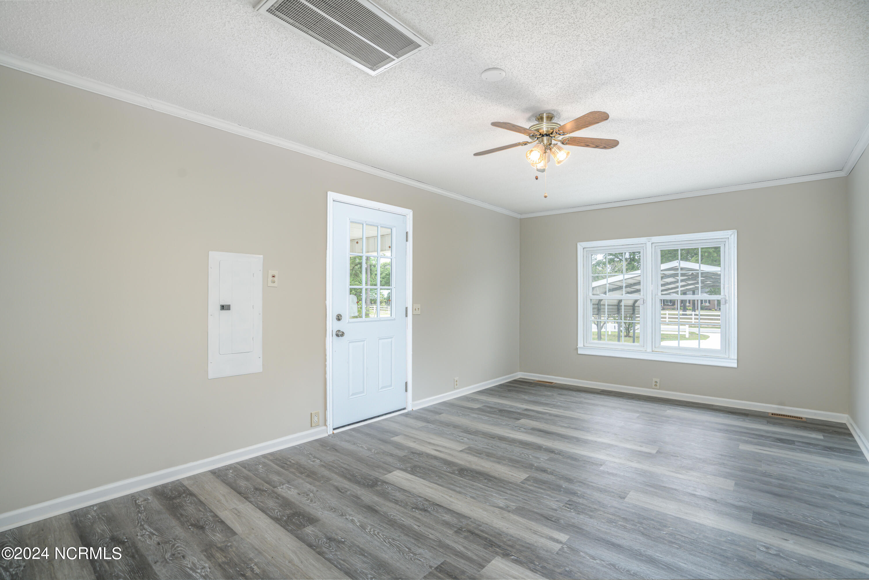 148 Bannermans Mill Road Richlands, NC 28574 - Photo 19 of 39 148 Bannermans Mill rd (17 of 39)